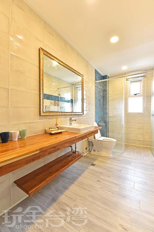 夏日澄藍the Charming Land Apartamento Baisha Exterior foto